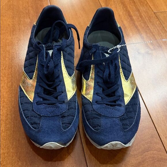 Brooks Vanguard sneakers in navy blue suede with gold accents size 7 - Picture 2 of 8